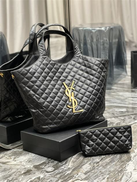 cuanto cuesta una bolsa yves saint laurent|ysl Saint Laurent bag.